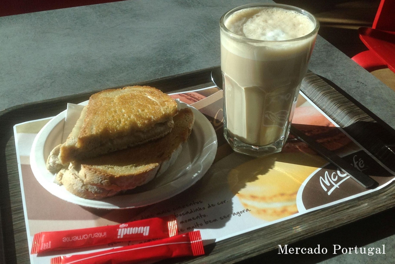 ポルトガルの朝マックは、一般的なカフェと同じようなメニュー
