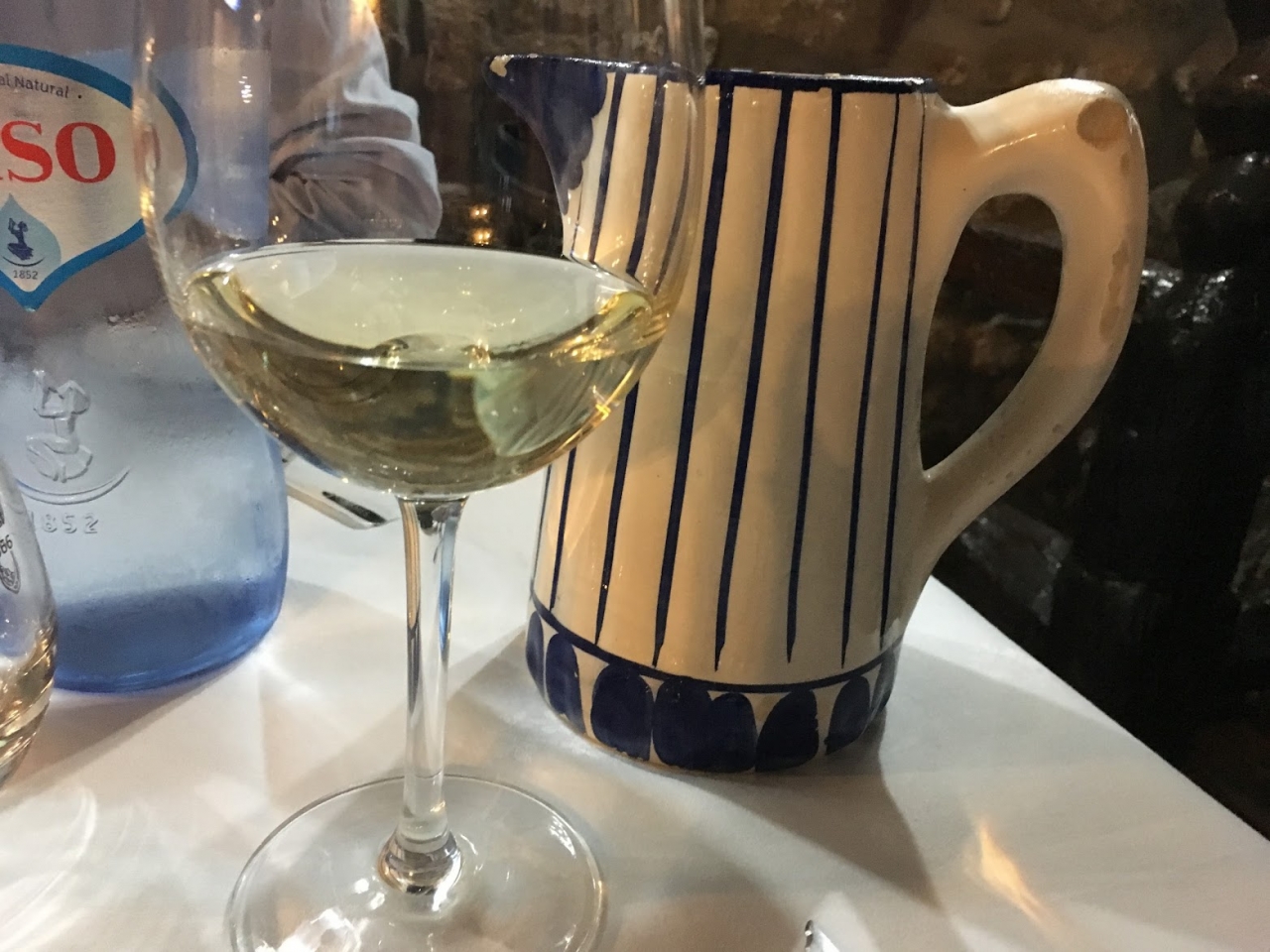 メルガッソのレストランのハウスワインは、当然アルヴァリーニョ！